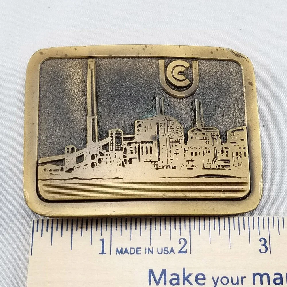 Belt Buckle Industrial Smokestacks Made In The‎ USA By Hit Line USA Gold Color